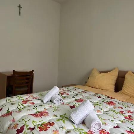 Maca I Ante Pavlovic Frühstückspension